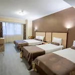 Hotel Halley 3*