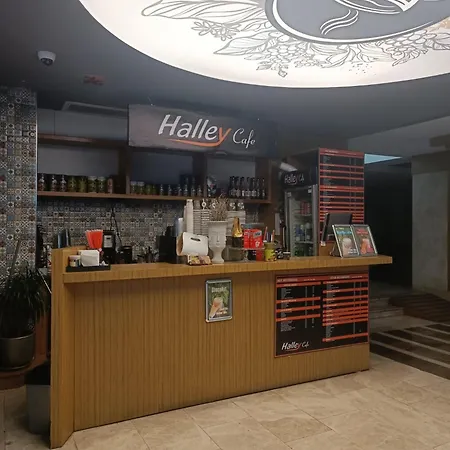Halley Hotel
